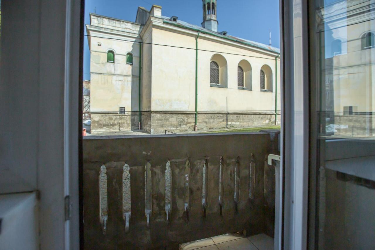 Квартира Для Великої Сімї По Вулиці Гонти 4, Дві Кімнати До 6 Спальних Місць Lviv Exteriör bild